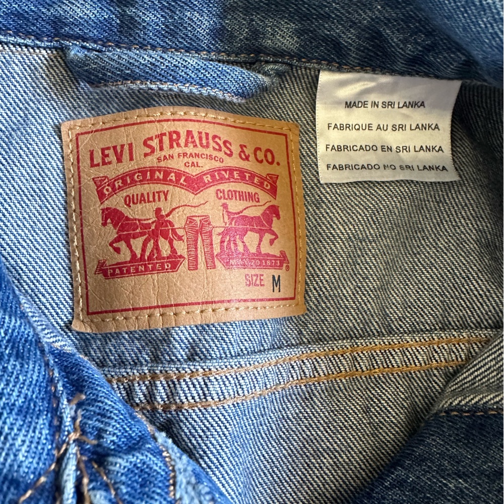 Levis Trucker Jacket - image 4